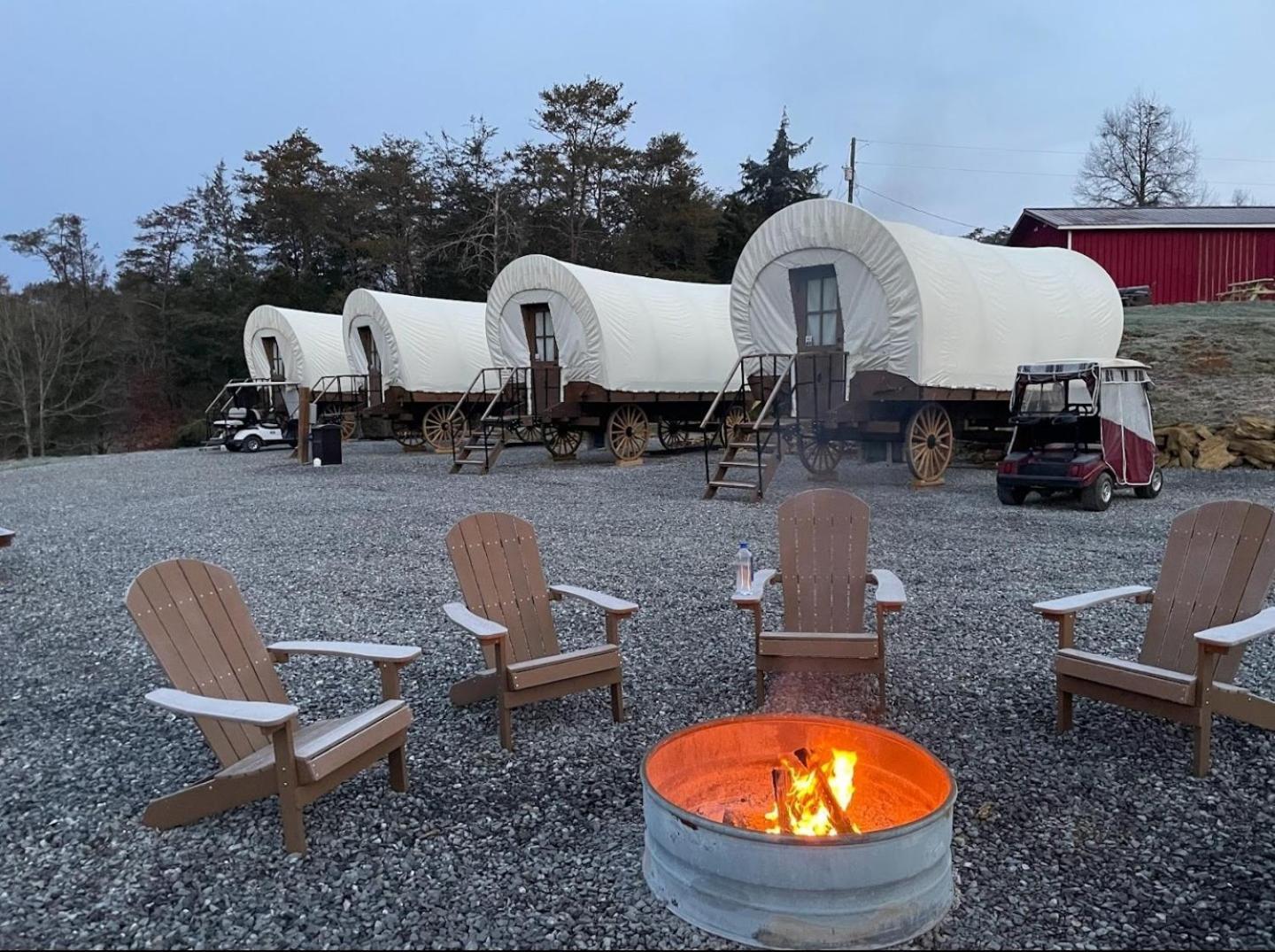 Smoky Hollow Outdoor Resort Covered Wagon Севьервилл Экстерьер фото